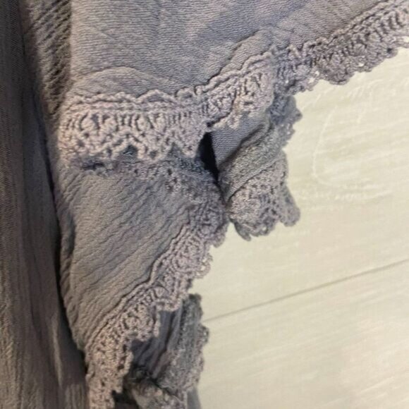 Knox Rose Women's V neck Flutter Short Sleeve Pintuck Blouse - Picture 7 of 7